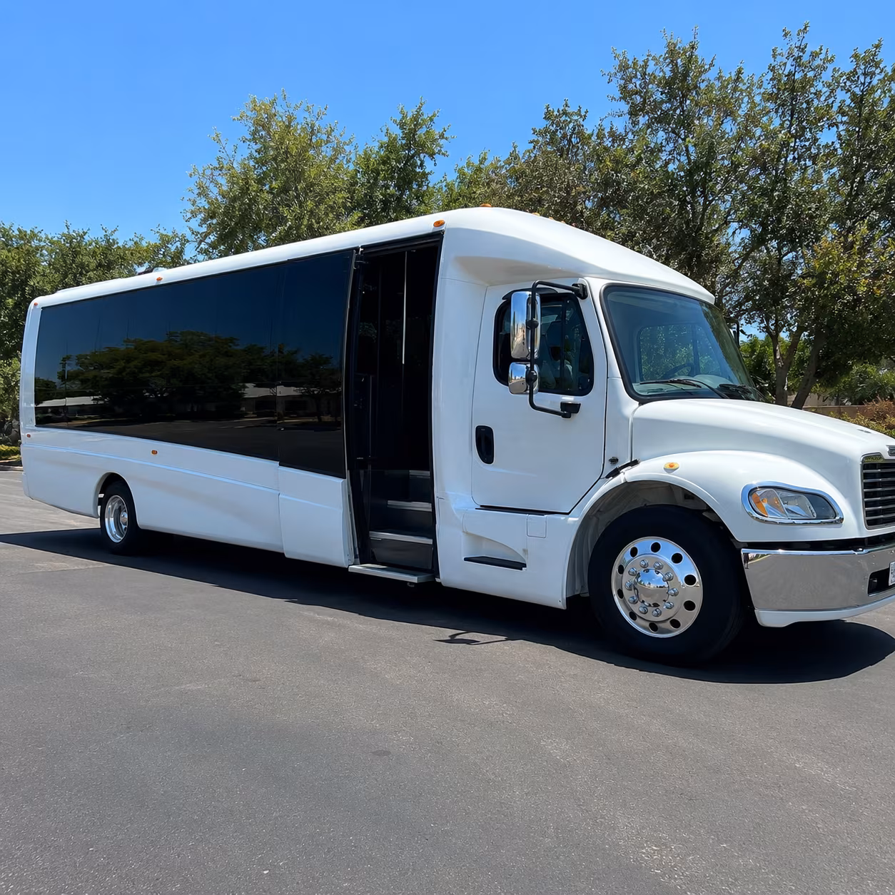 find the perfect transportation for your next private event 3