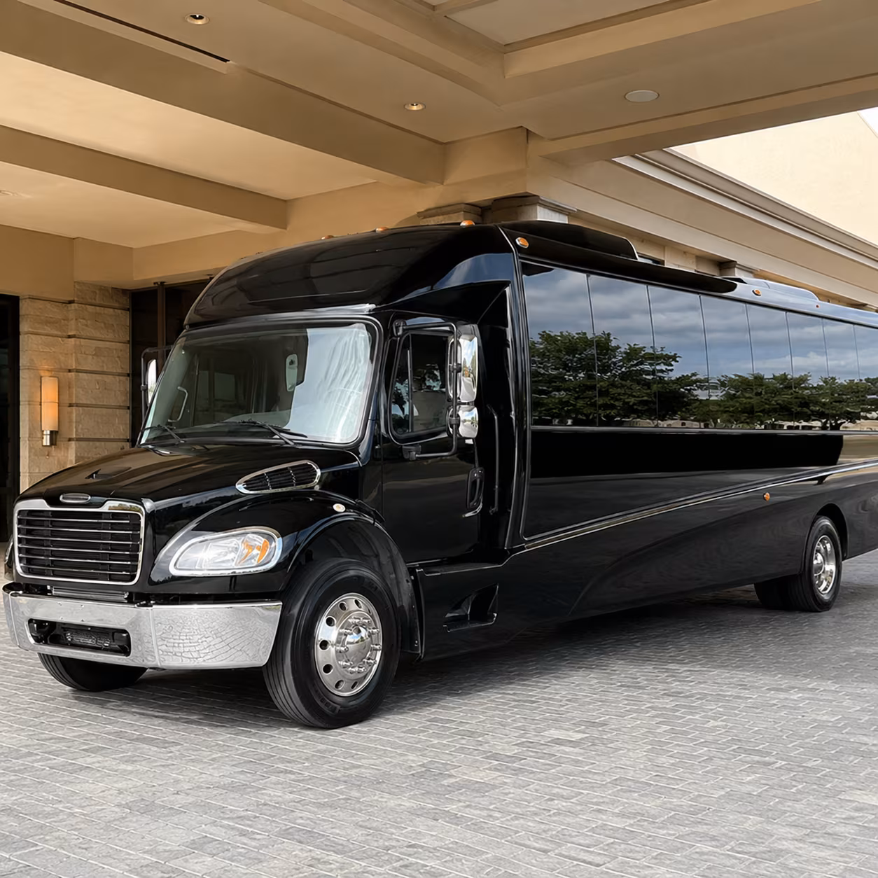 yonkers 15 passenger minibus